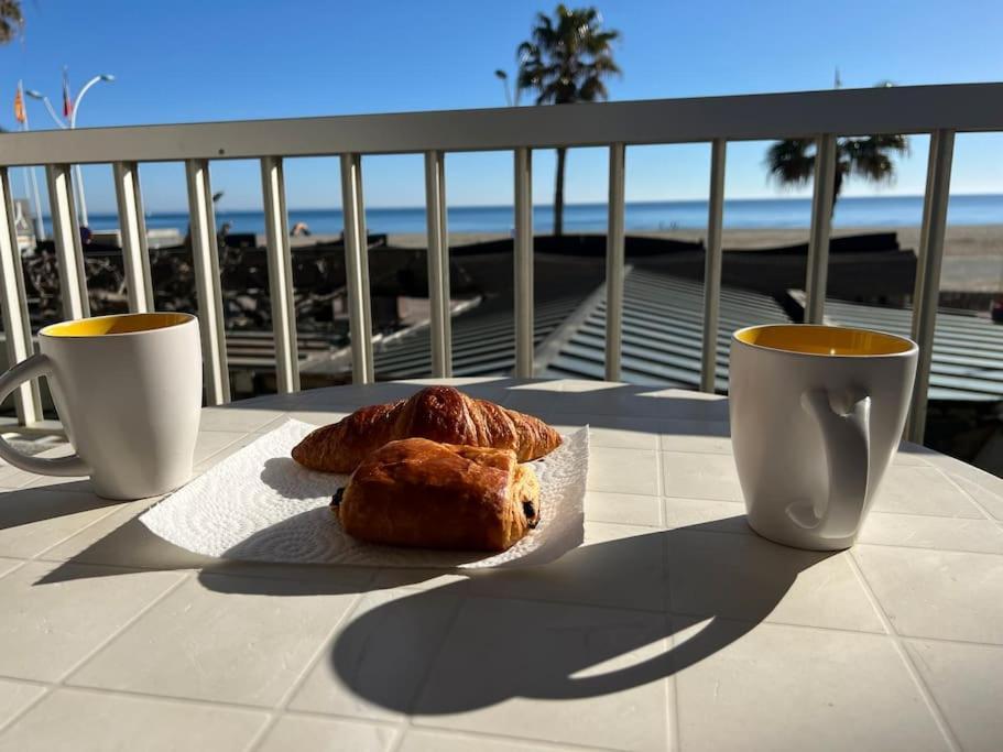 Le Carrousel - Apt Vue Mer - Plage A 10 M - Clim - Wifi Canet-en-Roussillon Exterior foto