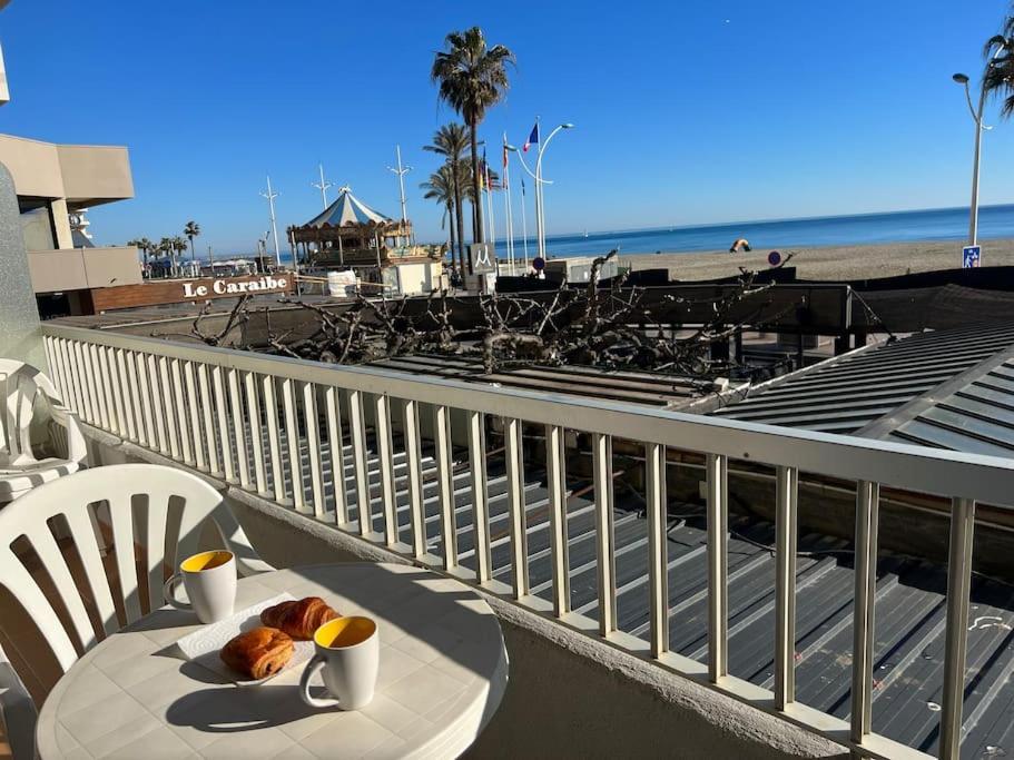 Le Carrousel - Apt Vue Mer - Plage A 10 M - Clim - Wifi Canet-en-Roussillon Exterior foto